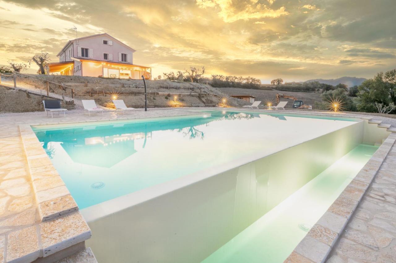 Casal Del Sole - La Ginestra Apartman Montefelcino Kültér fotó